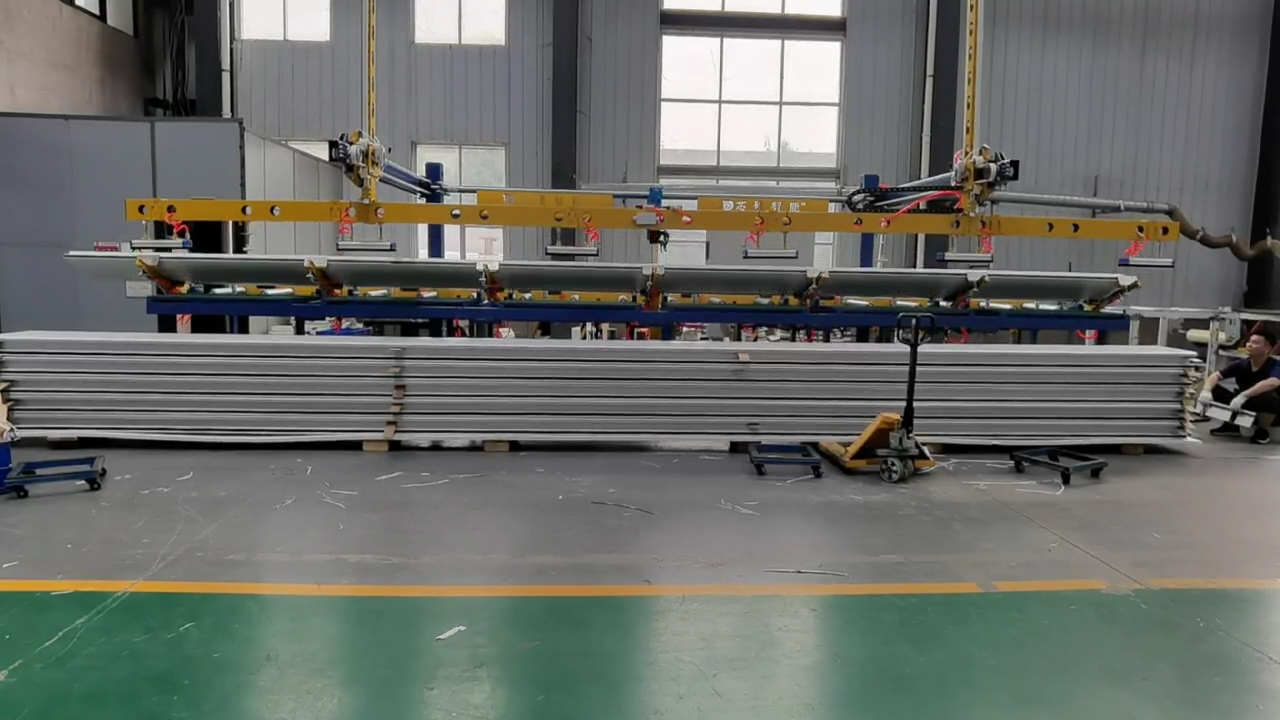 門板定制碼垛機(jī)